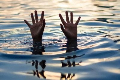 Seorang kanak-kanak lelaki ditemukan lemas manakala rakannya masih hilang ketika mandi di kawasan air terjun Sungai Plan Lot, Kidurong, Bintulu. Foto hiasan
