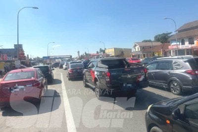 Keadaan kesesakan pada Syawal ketiga di Kelantan.