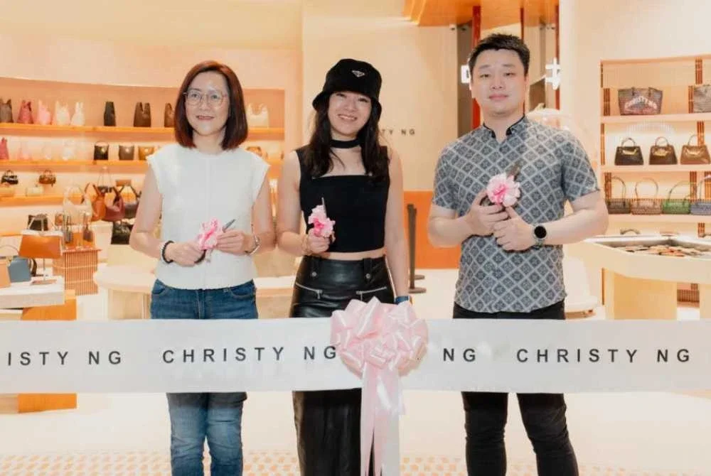 Jenama Christy Ng turut popular di Indonesia, antara lokasinya terletak di Gandaria City Mall.- Foto FB Christy Ng