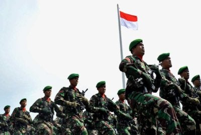 Kementerian Pertahanan Indonesia dan TNI sedang bersedia untuk mengurangkan minggu bekerja kepada empat hari untuk kecekapan bahan api.