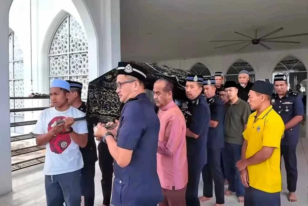 Jenazah Allahyarham Mohd Fairus selamat dikebumikan di Tanah Perkuburan Islam Ainsdale