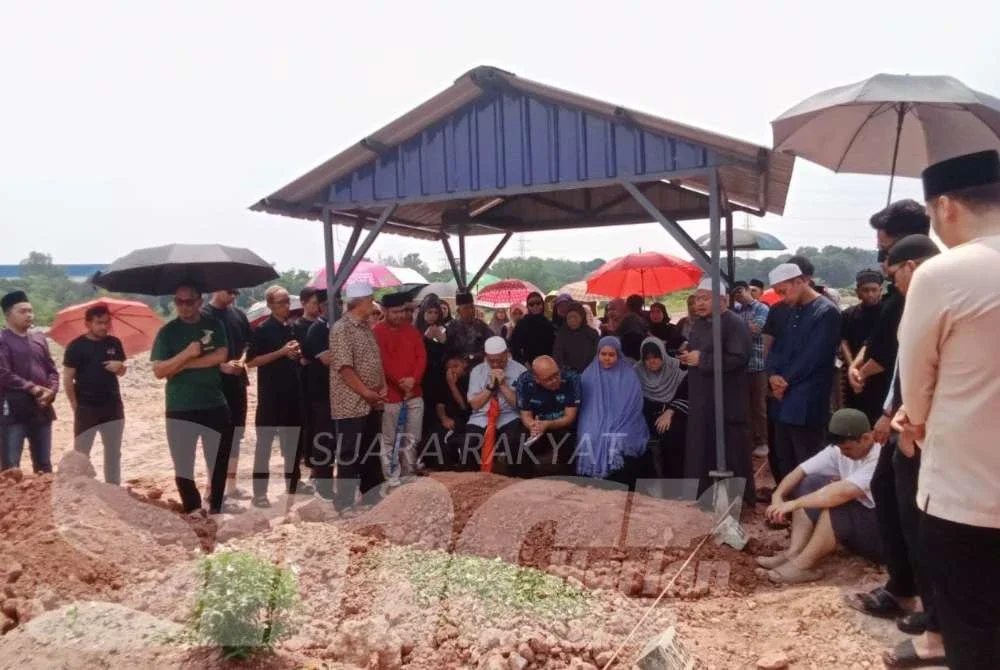 Jenazah pelajar Tingkatan Dua sebuah sekolah menengah di Shah Alam yang maut pada Selasa, selamat dikebumikan di Tanah Perkuburan Islam Seksyen 21.