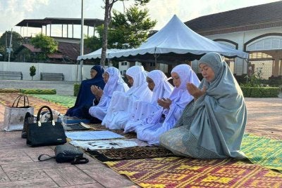 Langkah itu diambil susulan keadaan cuaca panas berpanjangan yang melanda negeri ini.