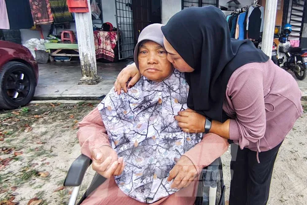 Rohana menyifatkan ibunya sebagai satu-satunya harta yang tinggal selepas kematian bapanya.