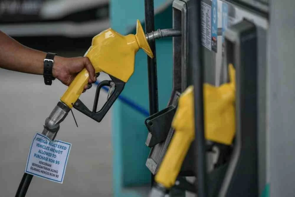 Pemotongan kuota RON95 bersubsidi (BUDI95) daripada 300 liter kepada 200 liter sebulan, mulai 1 April.