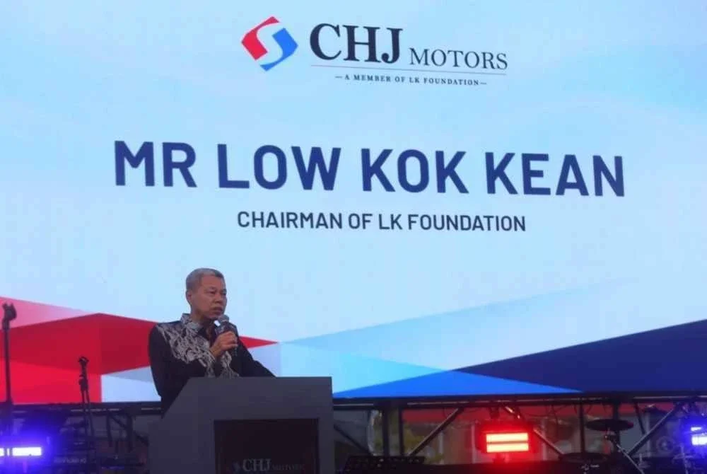 Kok Kean ketika Sambutan Ulang Tahun ke-55 CHJ Motors di Amanjaya Mall pada Jumaat.