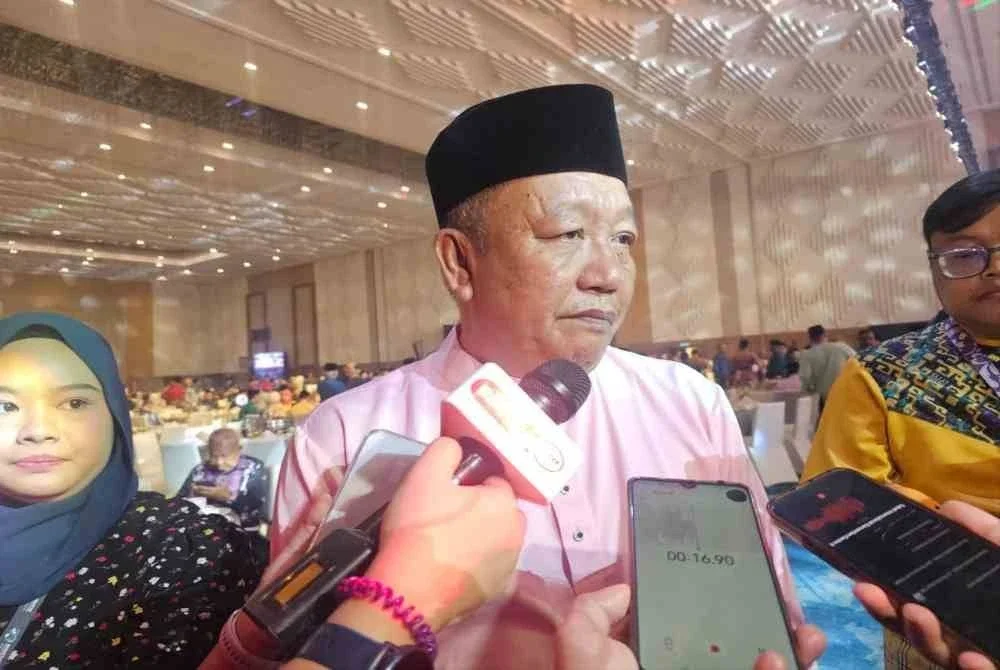Jafry ditemui pemberita semasa hadir Majlis Rumah Terbuka Aidilfitri Kerajaan Sabah, di Pusat Konvensyen Antarabangsa Sabah (SICC), pada Sabtu.