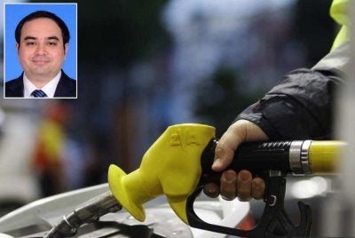 Harga RON95 tanpa subsidi telah mencecah RM3.87 seliter. Gambar kecil: Faidhur Rahman