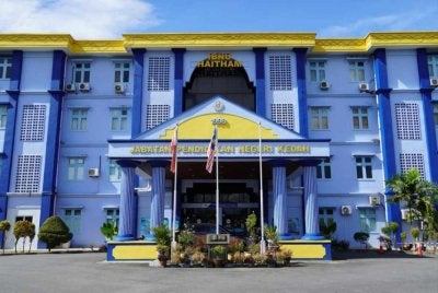 Sebanyak 206 sekolah di Kota Setar dan Pendang melaksanakan PdPR selama tiga hari susulan cuaca panas tahap 2 bagi memastikan keselamatan pelajar dan guru. - Gambar hiasan