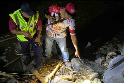 Rangka mayat kanak-kanak lemas ditemukan di tebing Sungai Kampung Sigapon, Keningau.