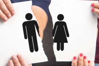 Setiap perceraian termasuk lafaz taklik perlu disahkan di pejabat agama atau Mahkamah Syariah bagi mengelakkan kekeliruan serta fitnah. Foto hiasan