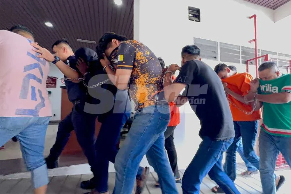 Kesemua tertuduh mengaku tidak bersalah terhadap pertuduhan yang dibacakan terhadap mereka di Mahkamah Majistret 2 George Town pada Isnin.