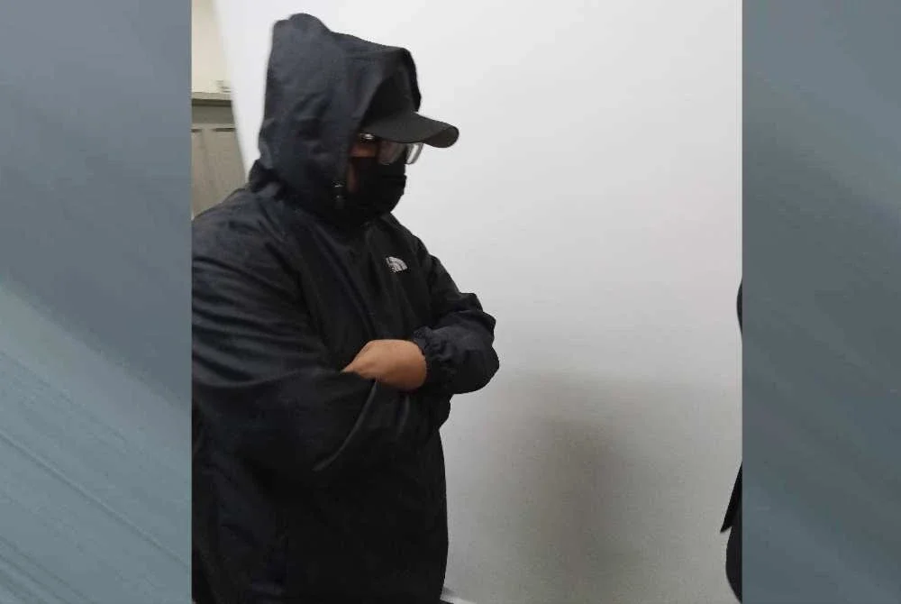 Muhammad Nazri mengaku tidak bersalah ke atas lima pertuduhan di Mahkamah Sesyen Johor Bahru pada Selasa