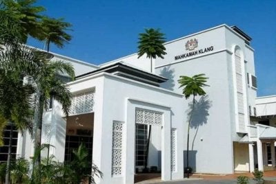 Bekas pemandu lori dijatuhi hukuman penjara 35 tahun dan 12 sebatan kerana membunuh jirannya - Gambar hiasan