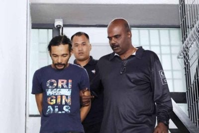 Tertuduh, Mohd Yusof Mat Yatim, 42, didakwa cuba membunuh isterinya dalam kejadian di sebuah rumah bulan lalu.
