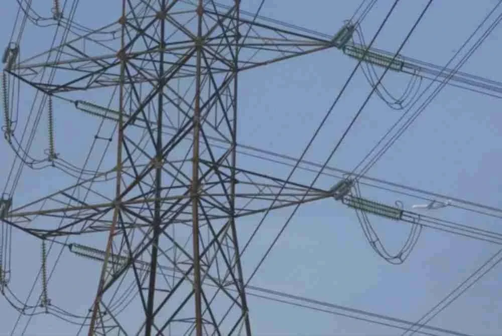 Negara dan rakyat perlu bersedia menghadapi peningkatan kos untuk penjanaan elektrik. Gambar hiasan