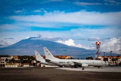 Itali tidak memberi kebenaran kepada pesawat tentera AS untuk mendarat di pangkalan tentera udara Sigonella di Sicily sebelum ia menuju ke Asia Barat.