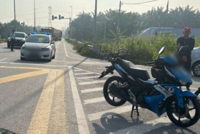 Mangsa yang menunggang motosikal jenis Honda RS berwarna biru disahkan maut di lokasi kemalangan pada Khamis.