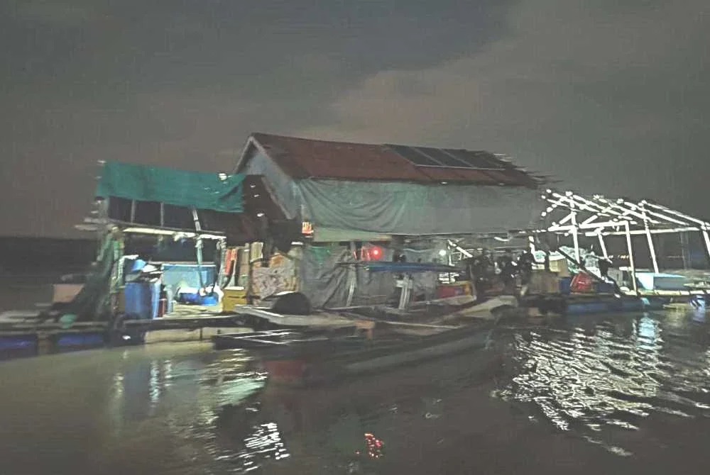 Rumah penampungan dipercayai digunakan sindiket penyeludupan migran di perairan Kukup. Foto PDRM