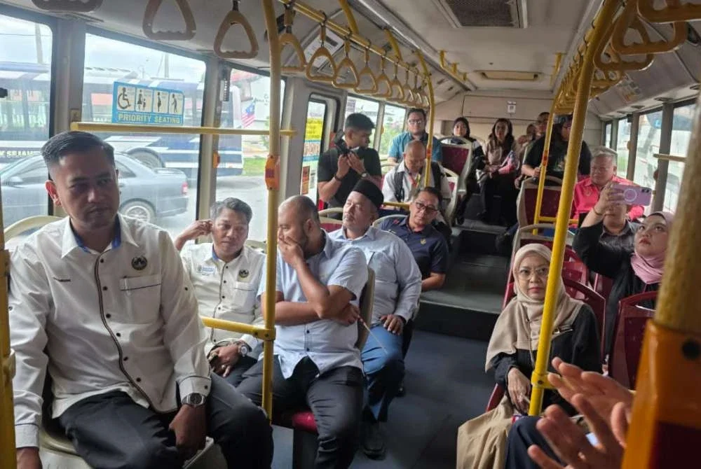 Perak Transit Berhad bersetuju menyambung semula operasi perkhidmatan bas henti-henti bagi laluan Kuala Kangsar-Lenggong-Gerik bermula Jumaat.