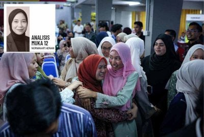 Reaksi pelajar yang tidak dapat menahan sebak selepas memperoleh keputusan cemerlang dalam SPM 2025 semasa Majlis Pengumuman Keputusan Peperiksaan SPM 2025 Peringkat Negeri Perak di Sekolah Menengah Kebangsaan Raja Permaisuri Bainun pada Selasa. Foto Bernama
