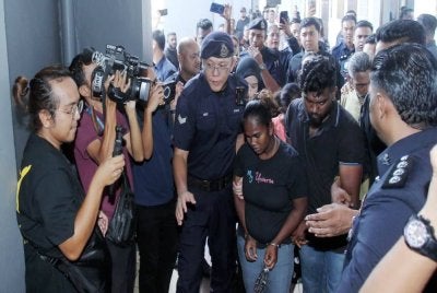 Empat sekeluarga didakwa di Mahkamah Majistret Taiping atas pertuduhan membunuh seorang kanak-kanak perempuan berusia lapan tahun sembilan bulan, minggu lepas
