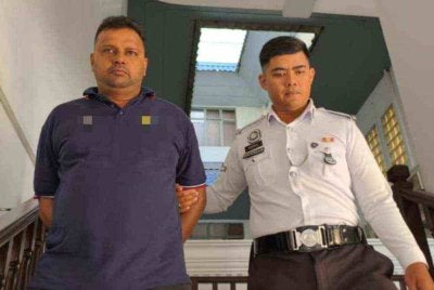 Tertuduh mengaku salah memandu kereta dalam keadaan mabuk.