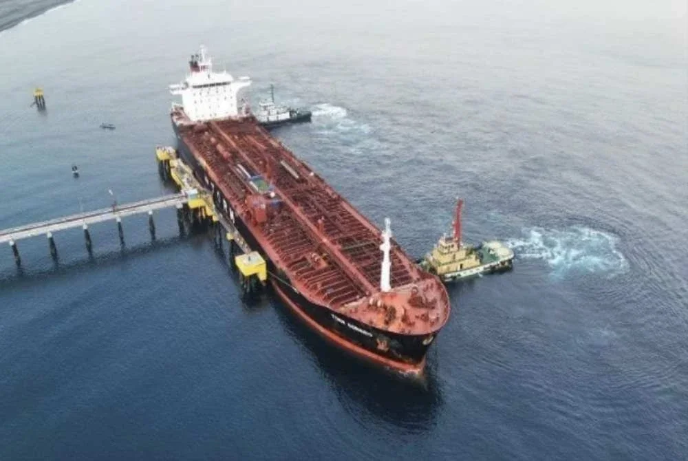 5. Filipina
Kapal Filipina mendapat jaminan laluan selamat di Selat Hormuz, penting bagi bekalan tenaga negara itu. Akses ini juga menunjukkan kesediaan Iran untuk memudahkan negara neutral atau sahabat yang tidak terlibat dalam konflik untuk meneruskan perdagangan dan import penting.