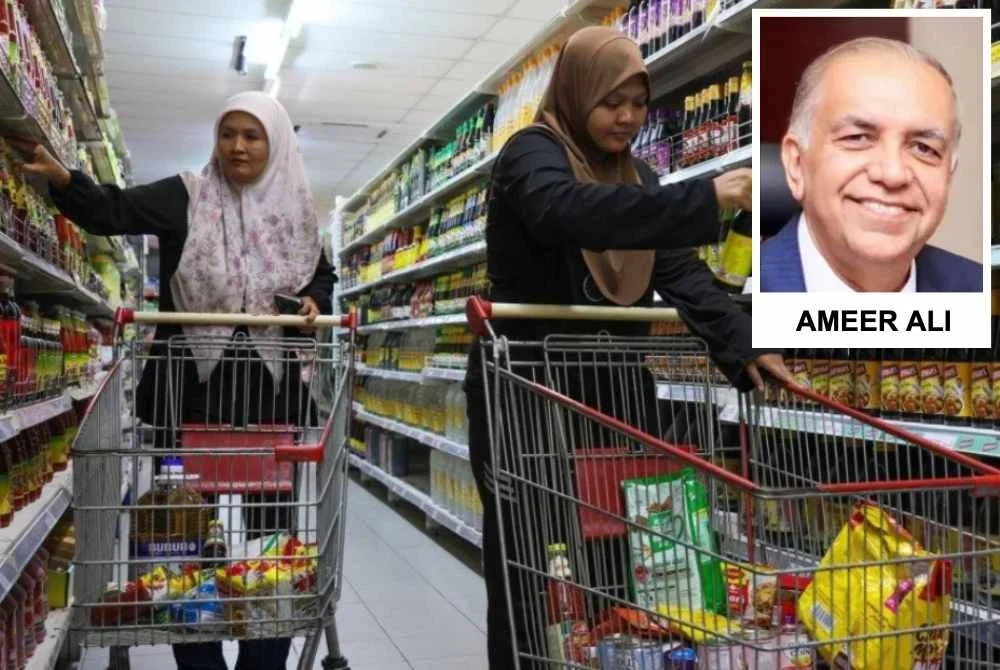 Orang ramai dinasihatkan untuk tidak melakukan pembelian panik atau terlalu risau dengan spekulasi harga barangan asas dan mentah yang bakal melambung tinggi. - Gambar hiasan FOTO: BERNAMA