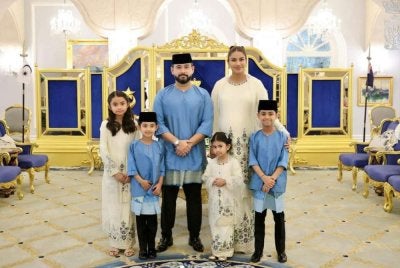 Puteri itu merupakan anakanda kelima Tunku Mahkota Ismail. Foto: IG Fans of TMJ
