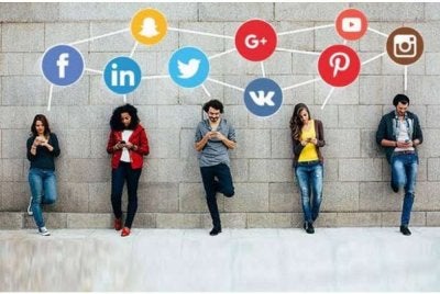 Risiko buli siber, pendedahan kepada kandungan tidak sesuai dan ketagihan digital sememangnya nyata dan tidak boleh dipandang ringan. Gambar hiasan