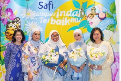 SAFI Malaysia terus memperkasakan aspirasi wanita menerusi pelancaran kempen baharu ‘Memperindah Versi Terbaikmu’ sempena musim perayaan tahun ini di Kedai KL @ MAHSA Avenue pada Sabtu.