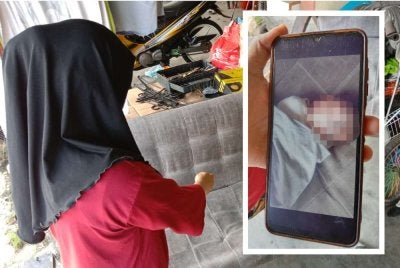 Jue menunjukkan lokasi bayi diletakkan di hadapan rumahnya pada Rabu. Gambar kanan: Bayi yang ditinggalkan di hadapan rumah wanita terbabit pada Rabu.