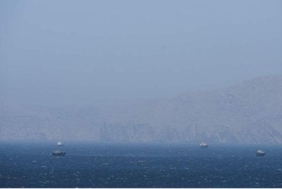 IRGC mengeluarkan amaran mengenai periuk api laut iaitu bahan letupan yang diletakkan di dalam air untuk merosakkan atau menenggelamkan kapal di Selat Hormuz - Foto: Reuters