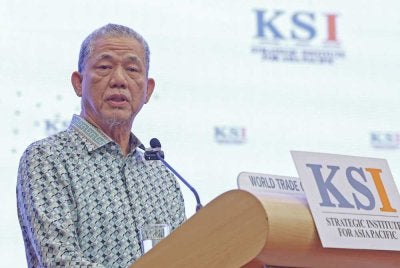 Fadillah dalam ucaptama bersempena dengan Sidang Kemuncak Tenaga, Air dan Perubahan Iklim Malaysia 2026 di sini pada Khamis. Foto Bernama