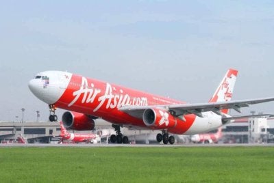 Prospek jangka pendek AirAsia X Bhd (AAX) kekal disokong permintaan perjalanan yang berterusan, meskipun pelaksanaan surcaj bahan api baharu. Gambar hiasan 