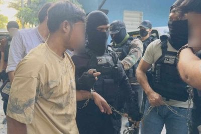 Operasi dijalankan Pasukan Taktikal Khas Bahagian Perisikan dan Operasi Khas dengan kerjasama JIM Kelantan.