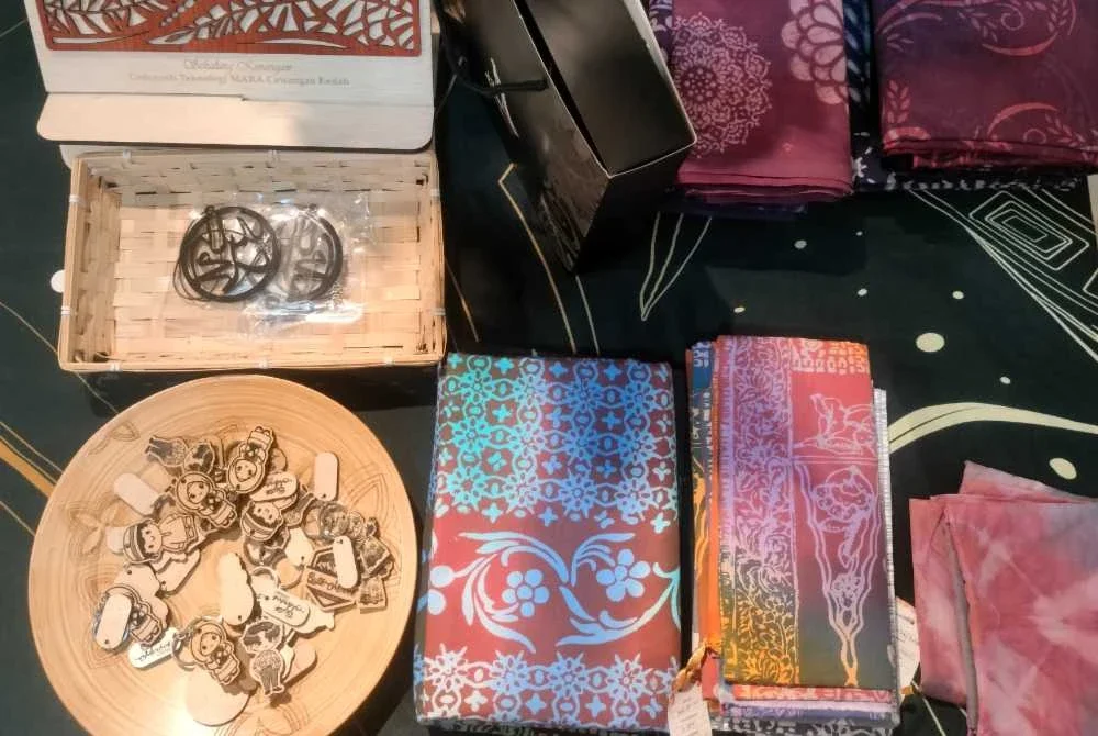 Produk yang dihasilkan Batik Merbok.