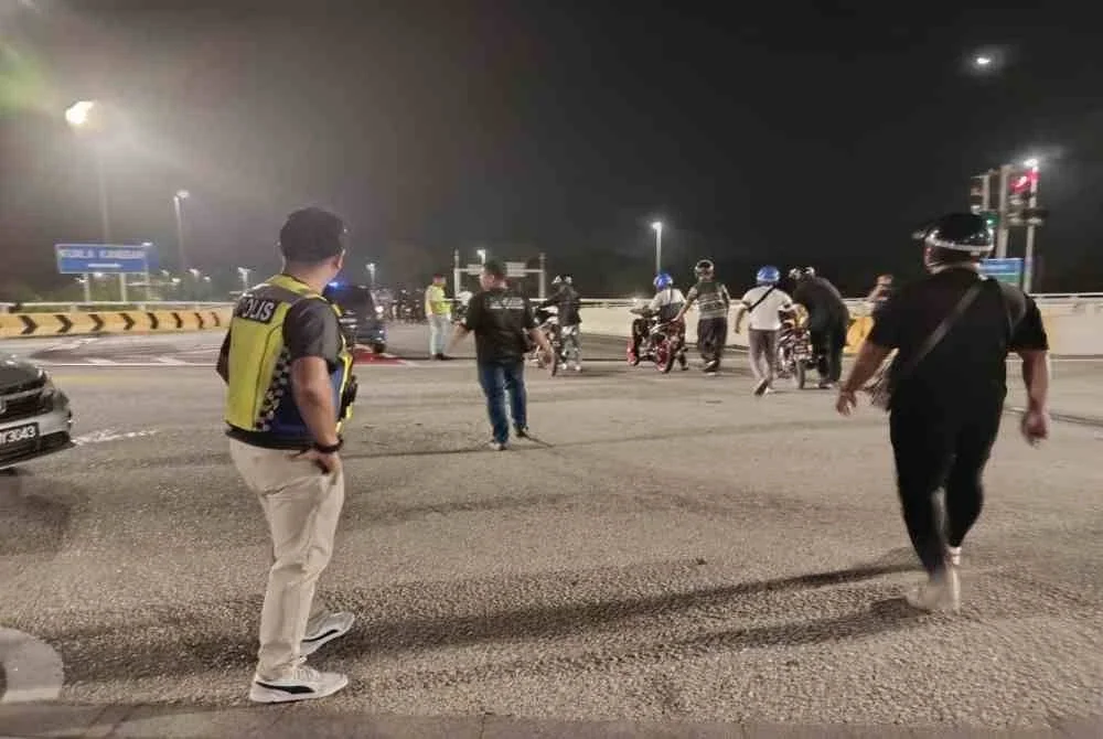 Op Samseng Jalanan yang dijalankan di jejambat Simpang Lawin, Jalan Kuala Kangsar–Gerik, pada malam Jumaat