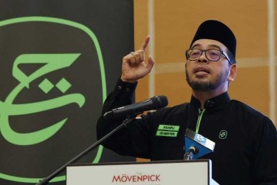 Zulkifli berucap pada Majlis Pelepasan Pasukan Awal Petugas Lembaga Tabung Haji (TH) bagi Musim Haji 1447H/2026M ke Tanah Suci di Dewan Mentari 1, Movenpick Hotel and Convention Centre KLIA pada Sabtu. Foto Bernama