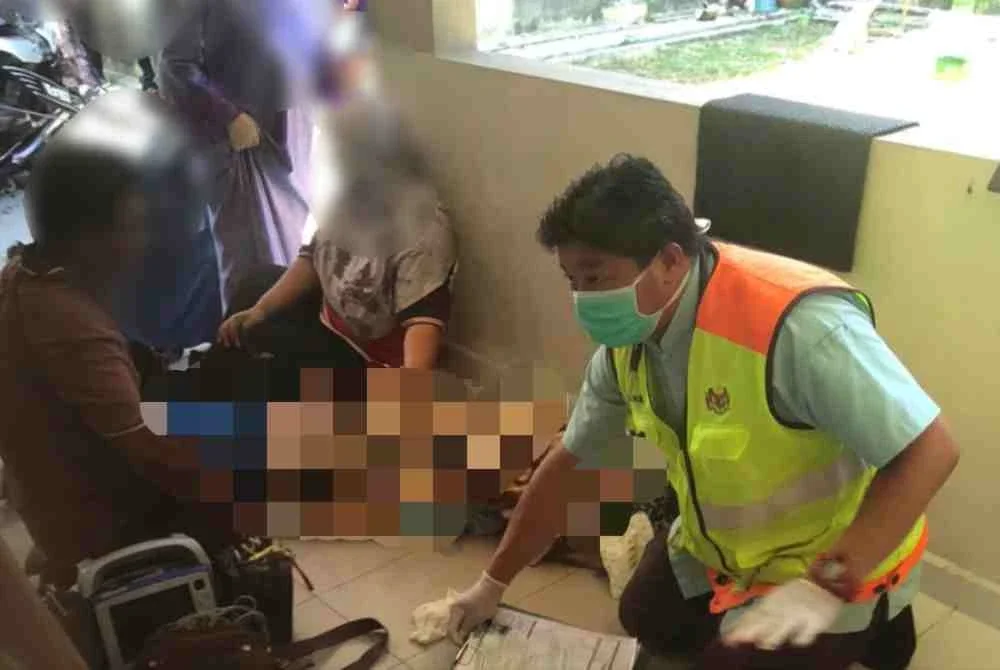 Seorang pelajar yang dikenali sebagai Nur Fatimatul Hawa Mohd Azaudin, 13, mengalami kecederaan parah di bahagian kepala dan disahkan meninggal dunia di lokasi kejadian.