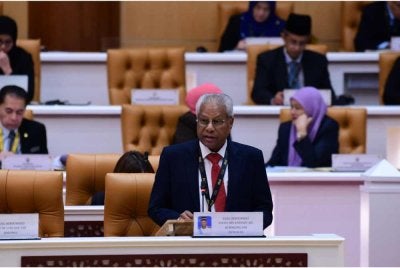 Sivanesan menjawab soalan Zafarulazhan dalam Sidang DUN Perak pada Rabu.