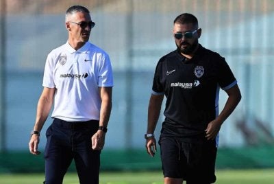 Garcia (kiri) mengakui sukakan cabaran baharu selain kagum dengan idea yang dibawa Tunku Mahkota Ismail. FOTO: JDT
