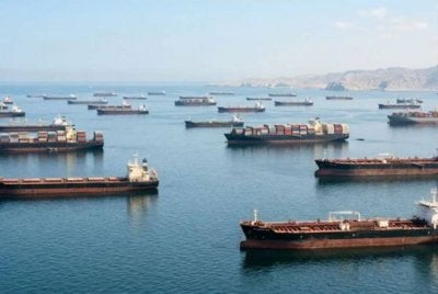  Amerika Syarikat (AS) memberi amaran bahawa negara dan institusi yang membeli minyak Iran boleh dikenakan sekatan.