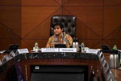  Menteri di Jabatan Perdana Menteri (Undang-undang dan Reformasi Institusi) Datuk Seri Azalina Othman Said mempengerusikan Mesyuarat Jawatankuasa Pilihan Khas Mengenai Pindaan Perlembagaan Berkaitan Pengasingan Peranan Peguam Negara dan Pendakwa Raya Bil. 3 2026 di Bangunan Parlimen, hari ini. Foto Bernama 