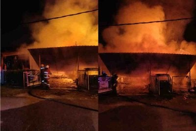 Pasukan bomba sedang melakukan kerja-kerja pemadaman api pada pagi Jumaat. Foto JBPOM Pahang 