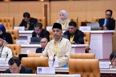 Khairudin ketika menjawab soalan tambahan Rosli sempena Mesyuarat Pertama Tahun Keempat Dewan Negeri Perak ke-15 di Bangunan Perak Darul Ridzuan di sini pada Jumaat.