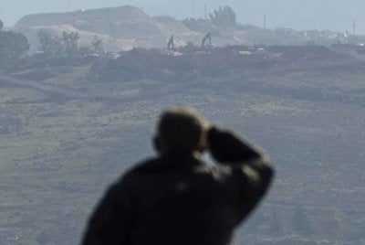 Tentera Lubnan melaporkan Israel melanggar gencatan senjata dengan membedil beberapa kampung di selatan Lubnan pada Jumaat. Foto fail Agensi