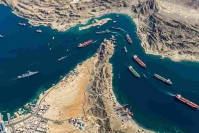 Selat Hormuz dibuka kepada semua kapal komersial sepanjang tempoh gencatan senjata 10 hari yang diusahakan AS antara Israel dan kumpulan Hizbullah. Gambar hiasan 