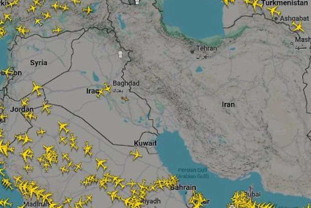 Iran mengumumkan pembukaan semula sebahagian ruang udaranya bersama-sama dengan pembukaan semula beberapa lapangan terbang - Foto: Agensi